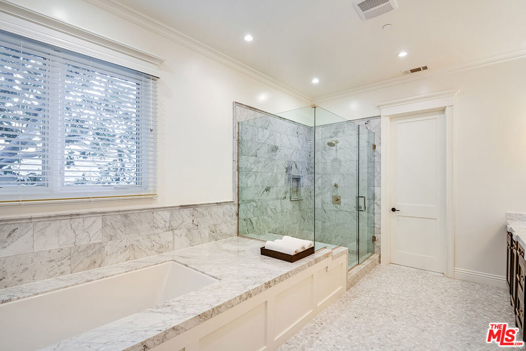 10161 VALLEY SPRING Lane