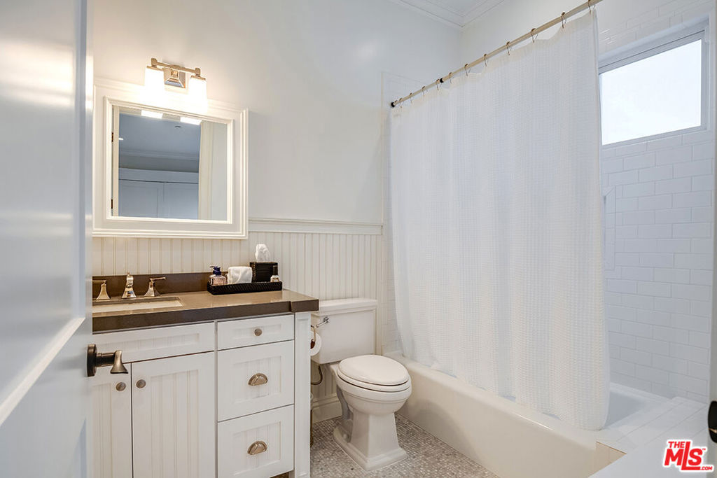 10161 VALLEY SPRING Lane