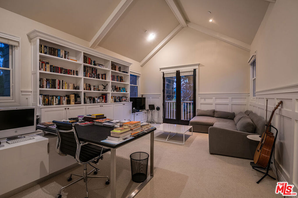 10161 VALLEY SPRING Lane