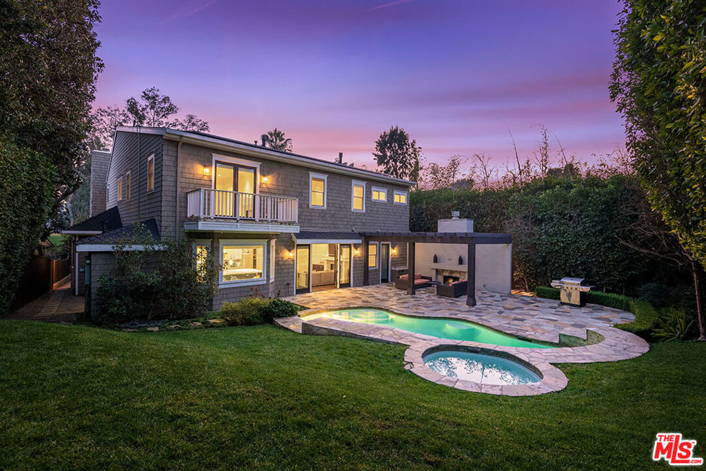 10161 VALLEY SPRING Lane