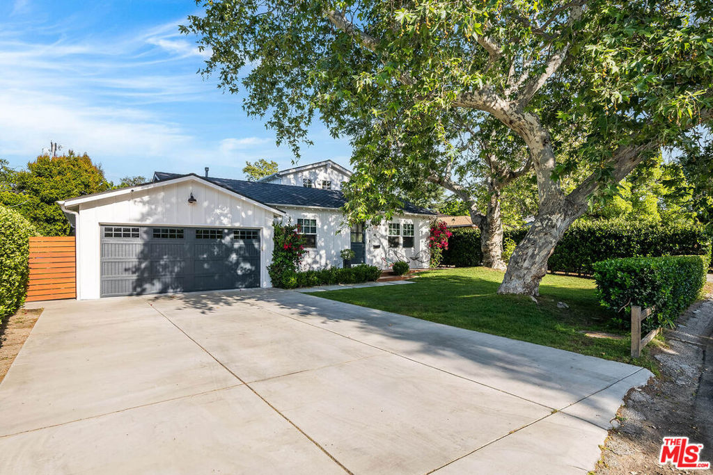 4836 Placidia Avenue
