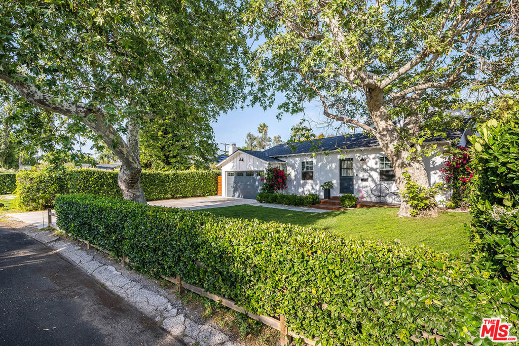 4836 Placidia Avenue