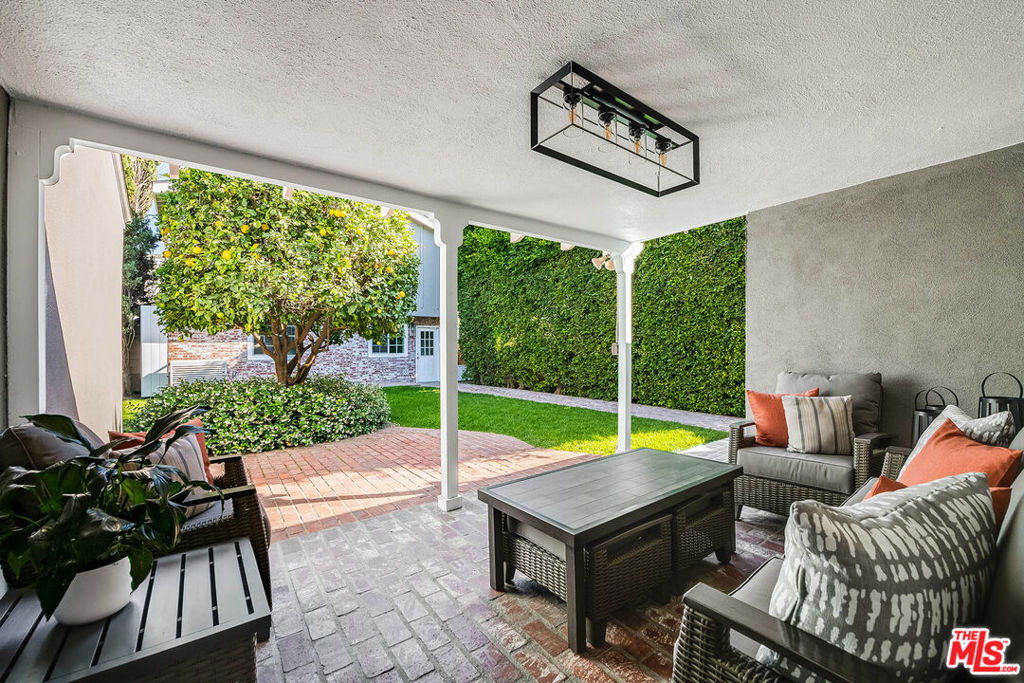 4134 W Mcfarlane Avenue