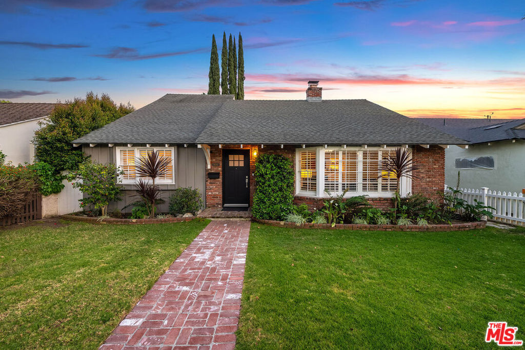 4134 W Mcfarlane Avenue