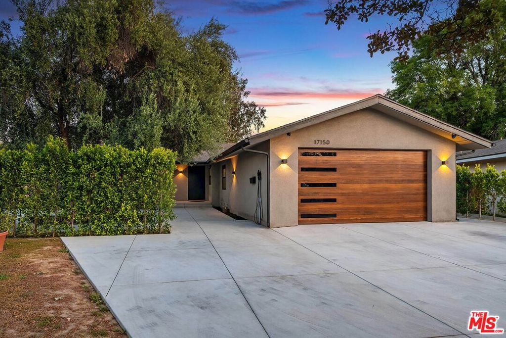 17150 Vintage Street