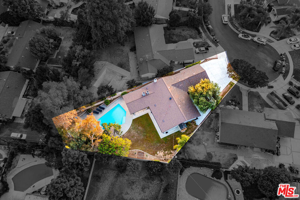 17150 Vintage Street