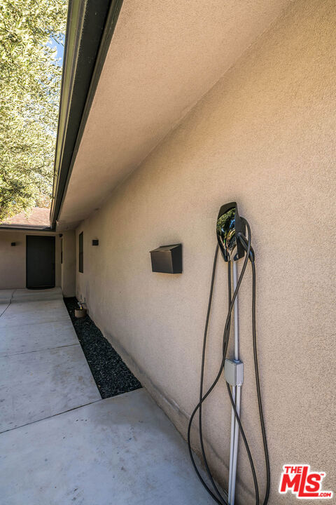 17150 Vintage Street
