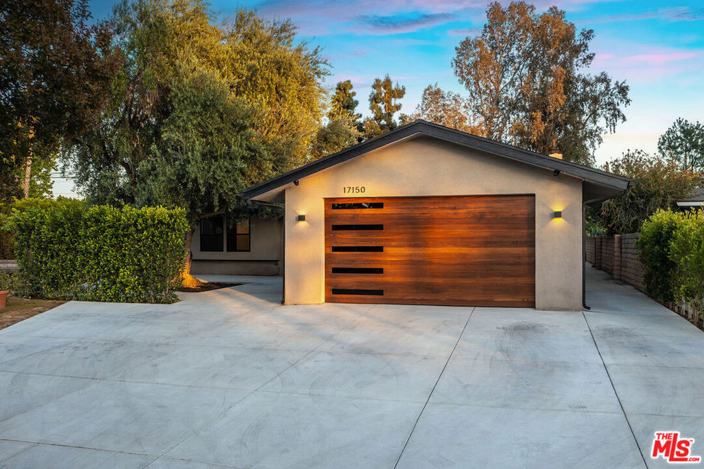 17150 Vintage Street