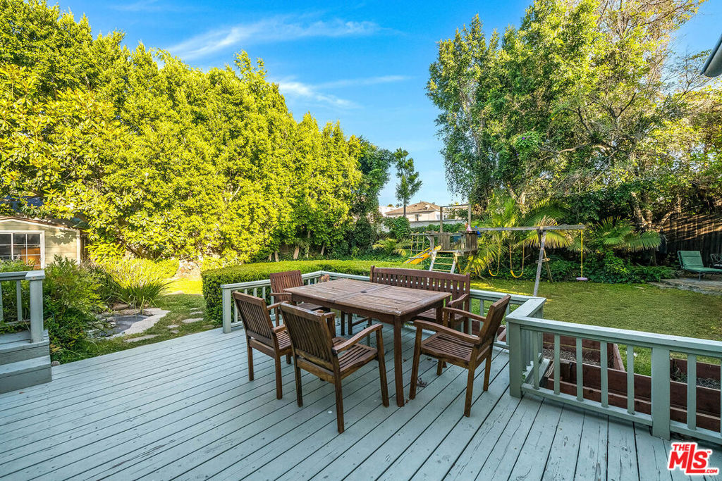 11146 Valley Spring Lane