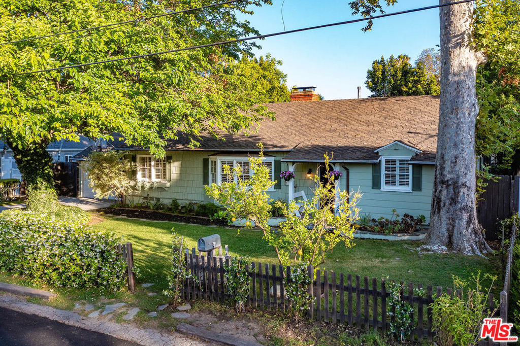 11146 Valley Spring Lane