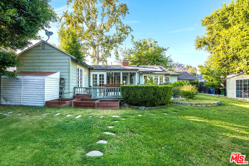11146 Valley Spring Lane