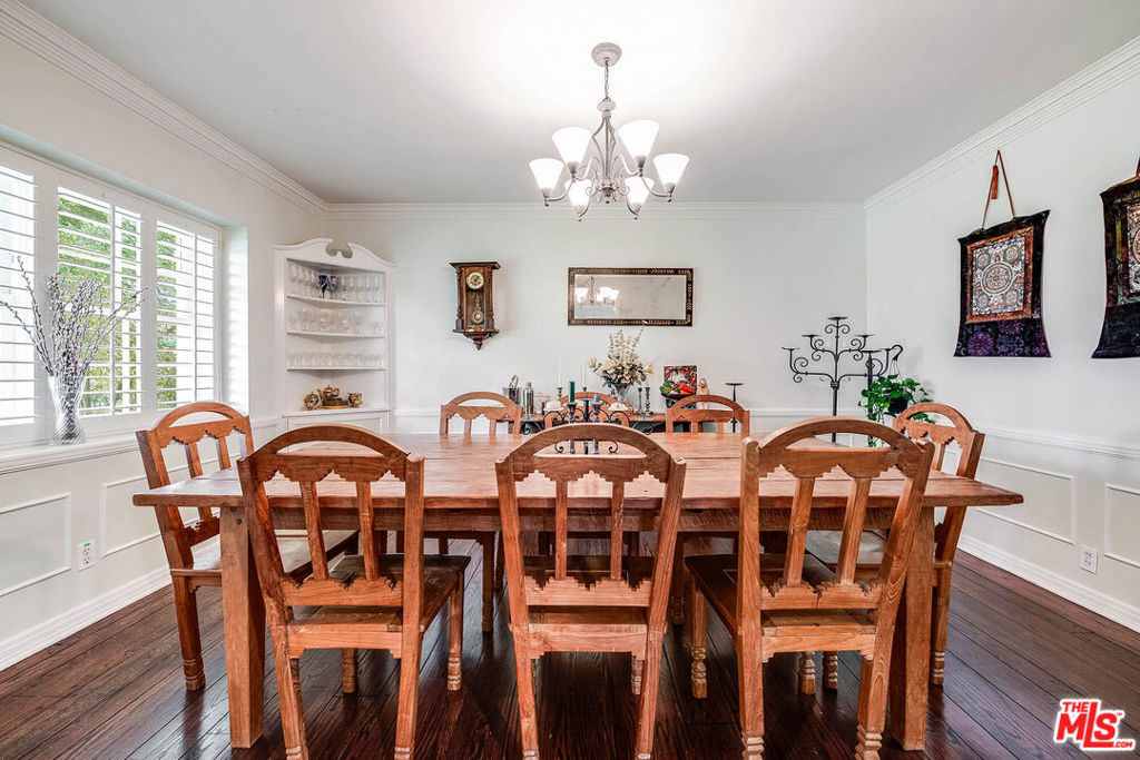 11146 Valley Spring Lane