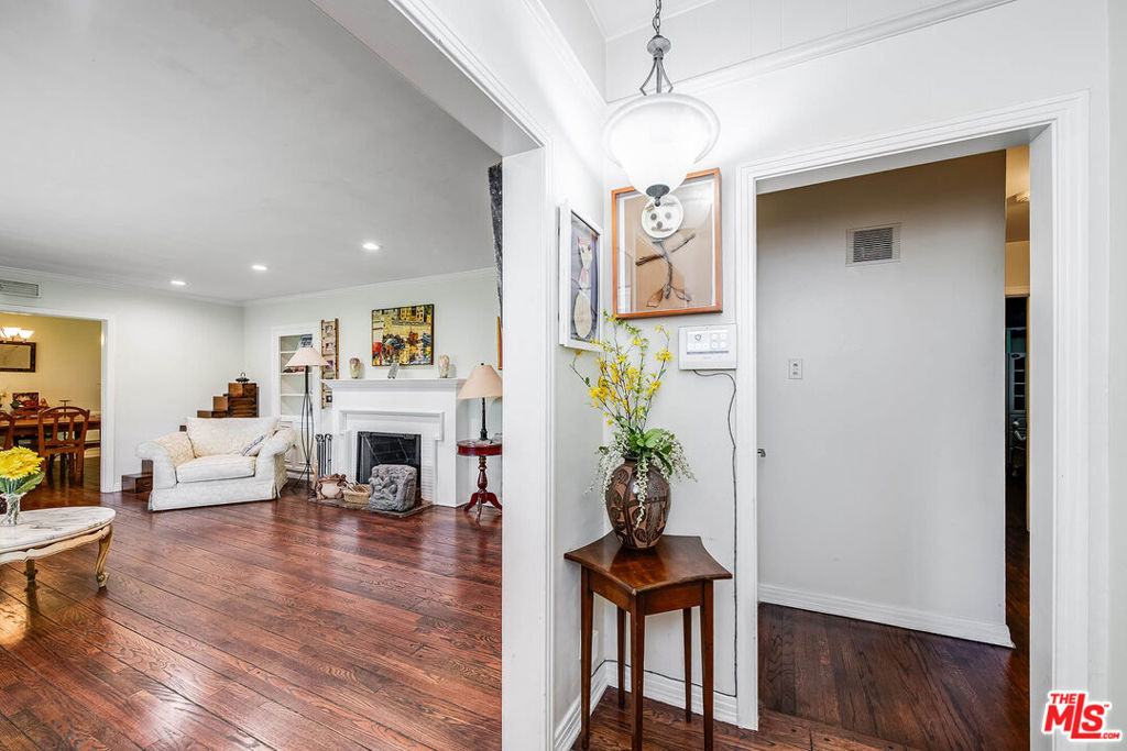 11146 Valley Spring Lane