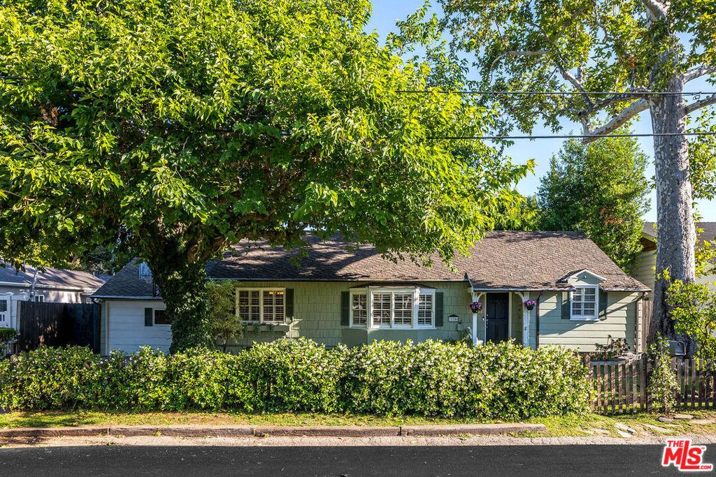 11146 Valley Spring Lane