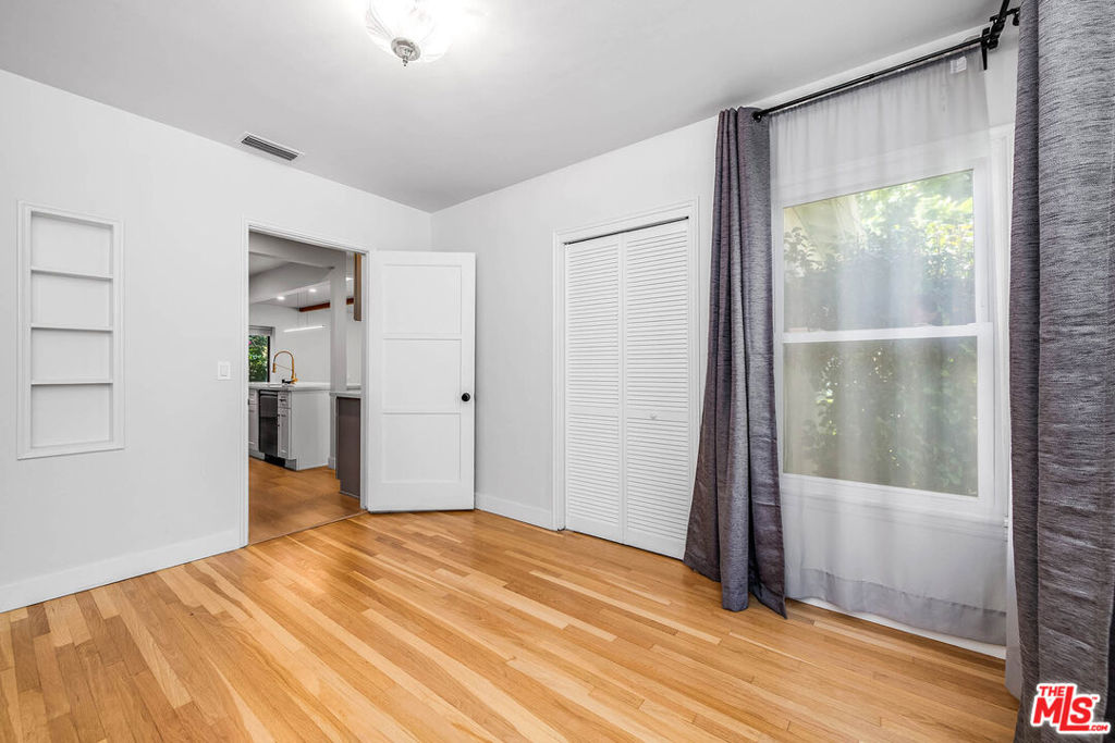 1400 W Clark Avenue