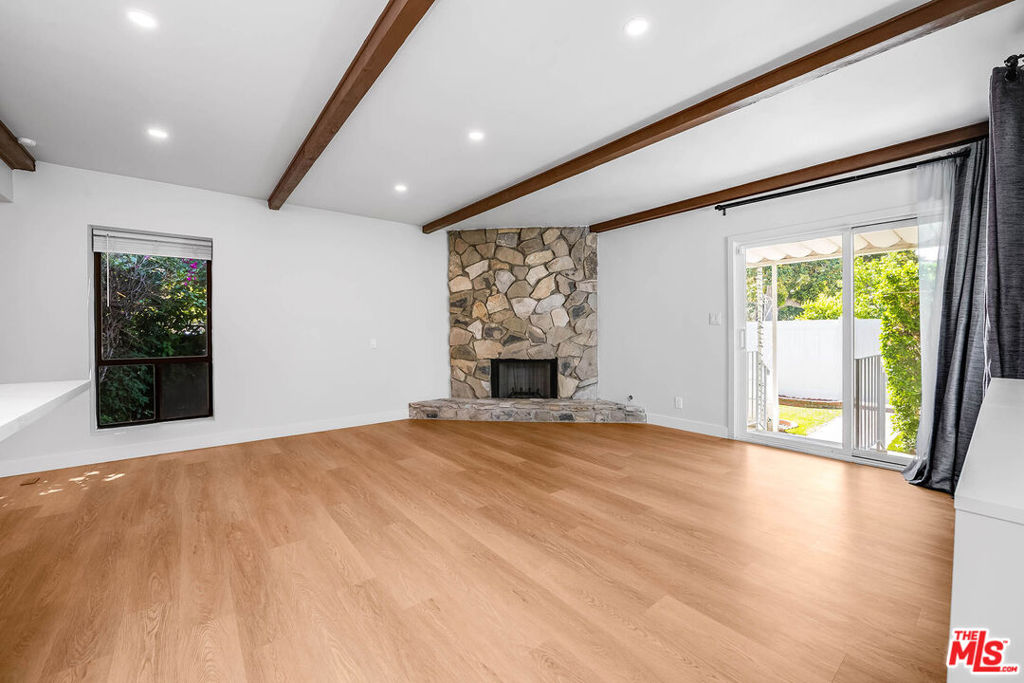 1400 W Clark Avenue