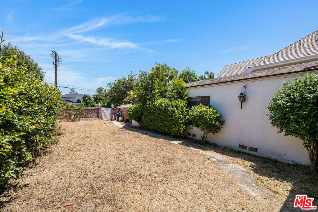 10058 Valley Spring Lane