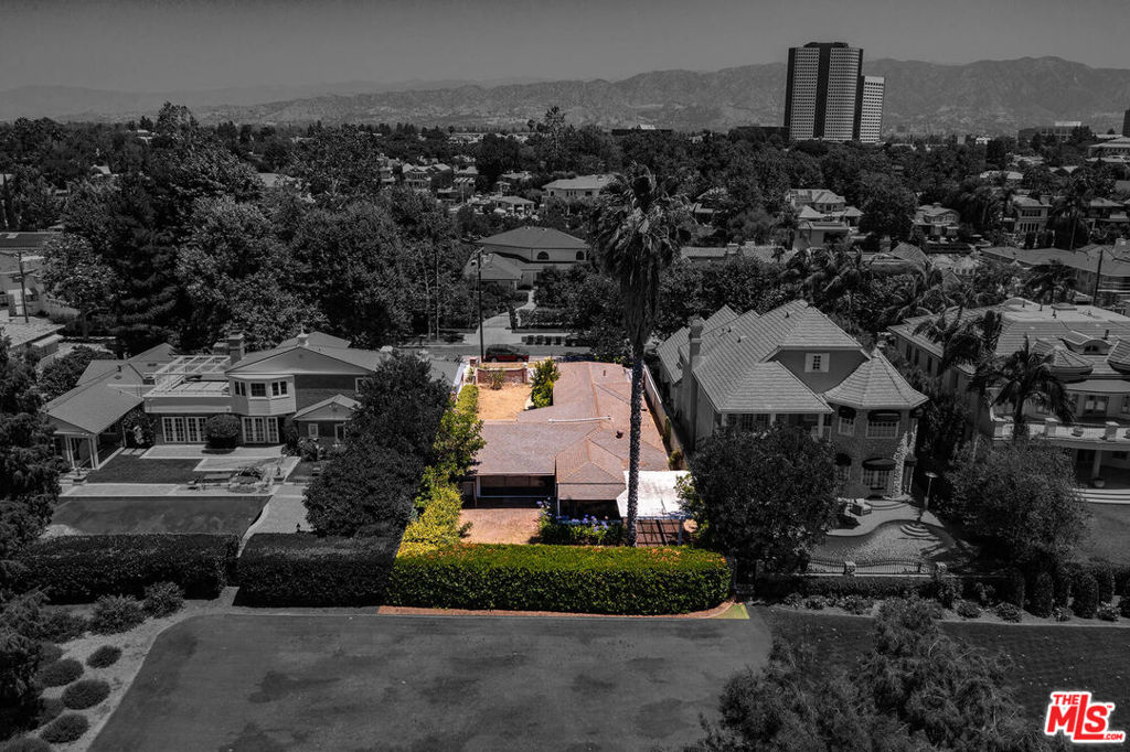 10058 Valley Spring Lane