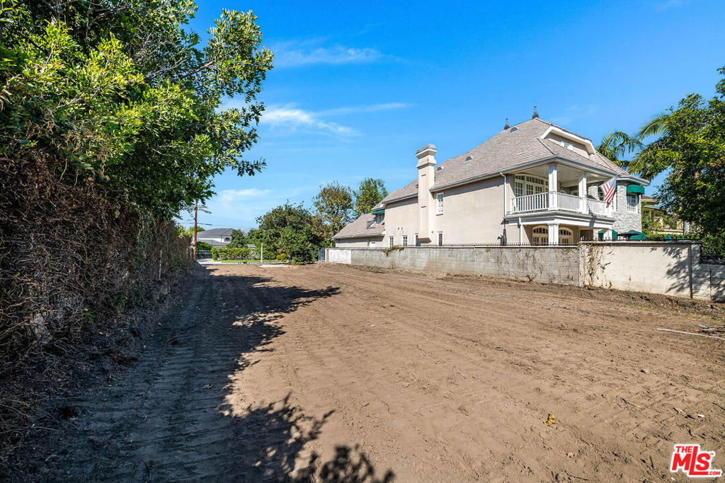 10058 Valley Spring Lane