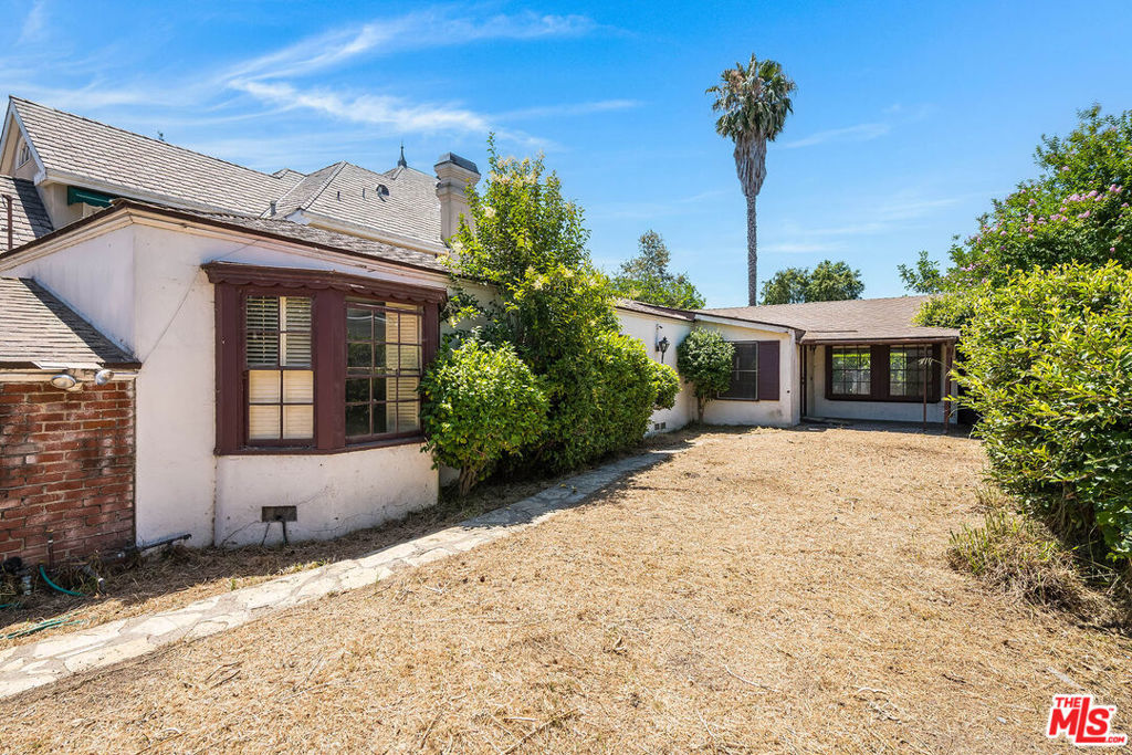 10058 Valley Spring Lane