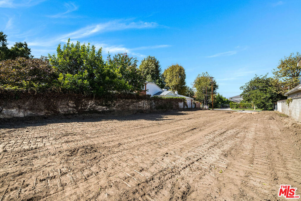 10058 Valley Spring Lane