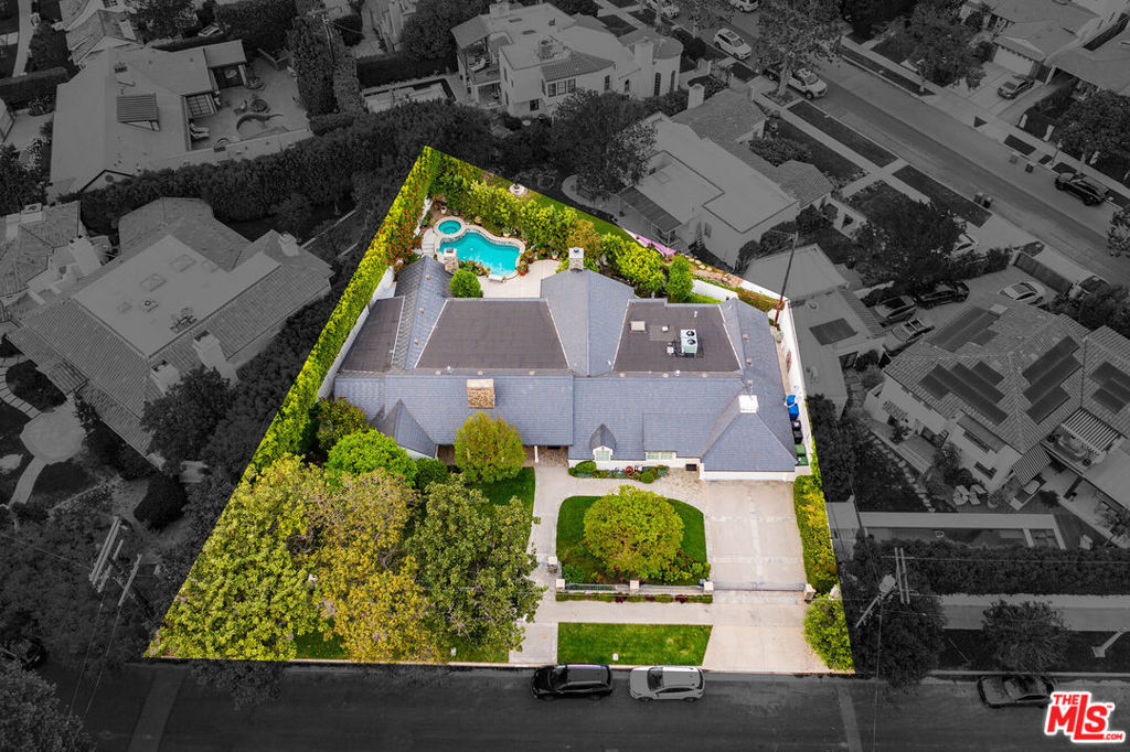 9921 Toluca Lake Avenue