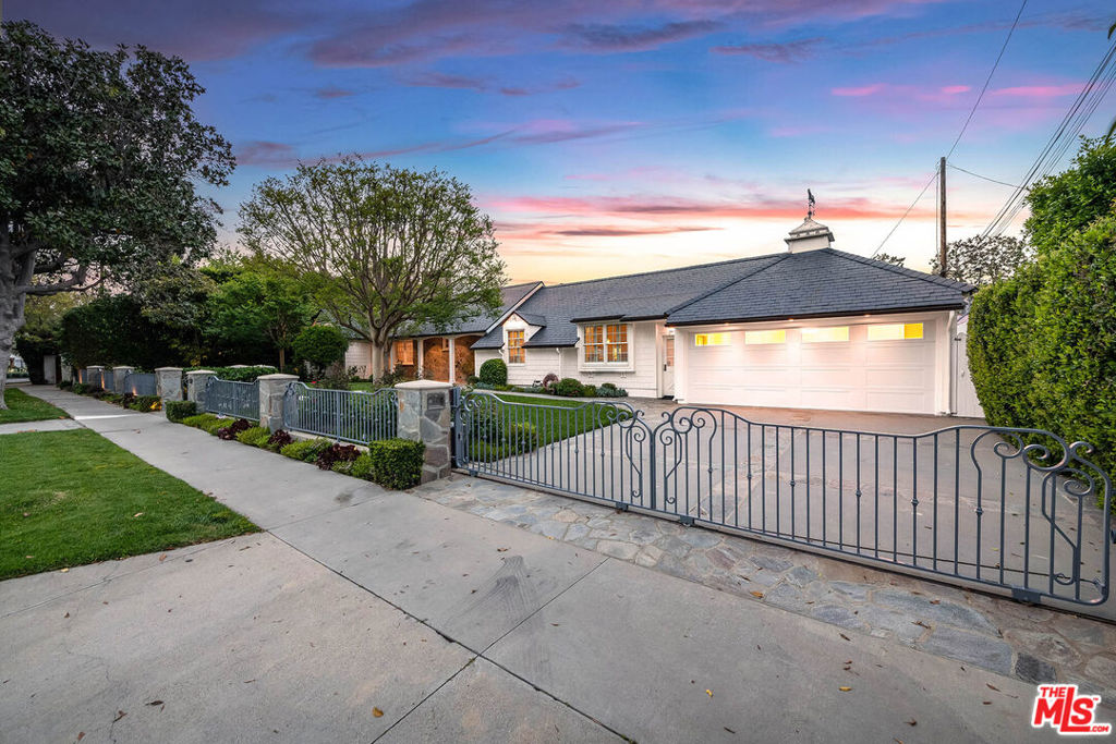 9921 Toluca Lake Avenue