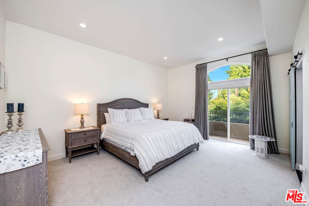 4435 Colfax Avenue 104