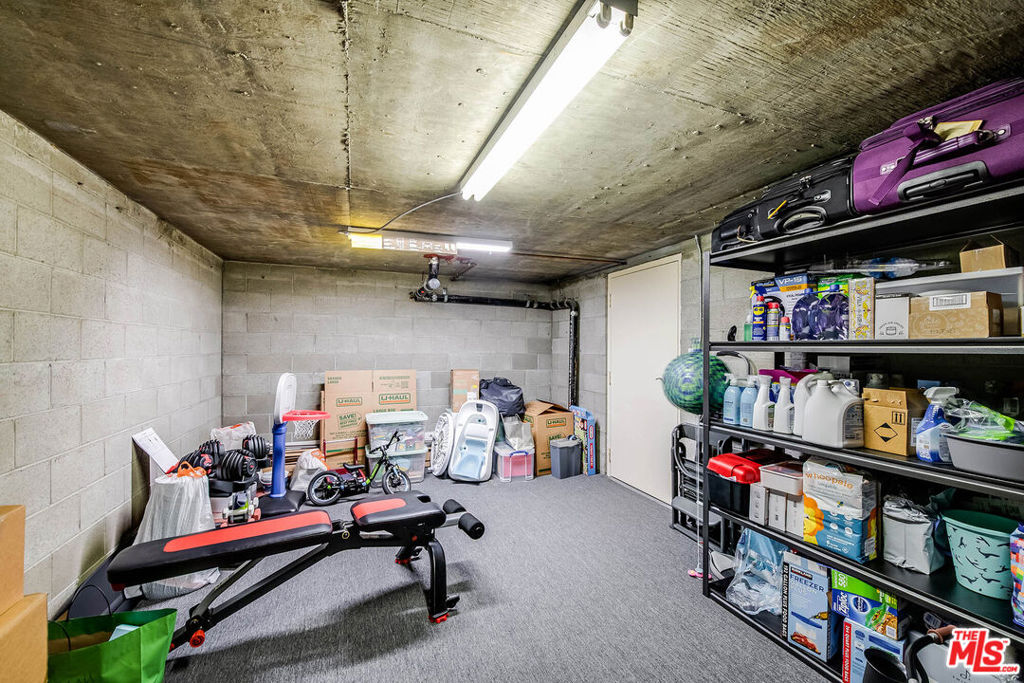 4435 Colfax Avenue 104
