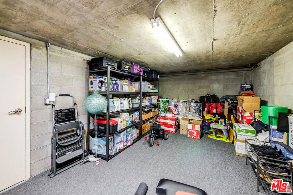 4435 Colfax Avenue 104