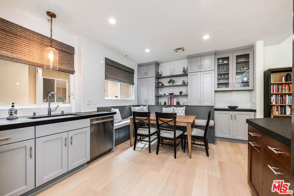 4435 Colfax Avenue 104