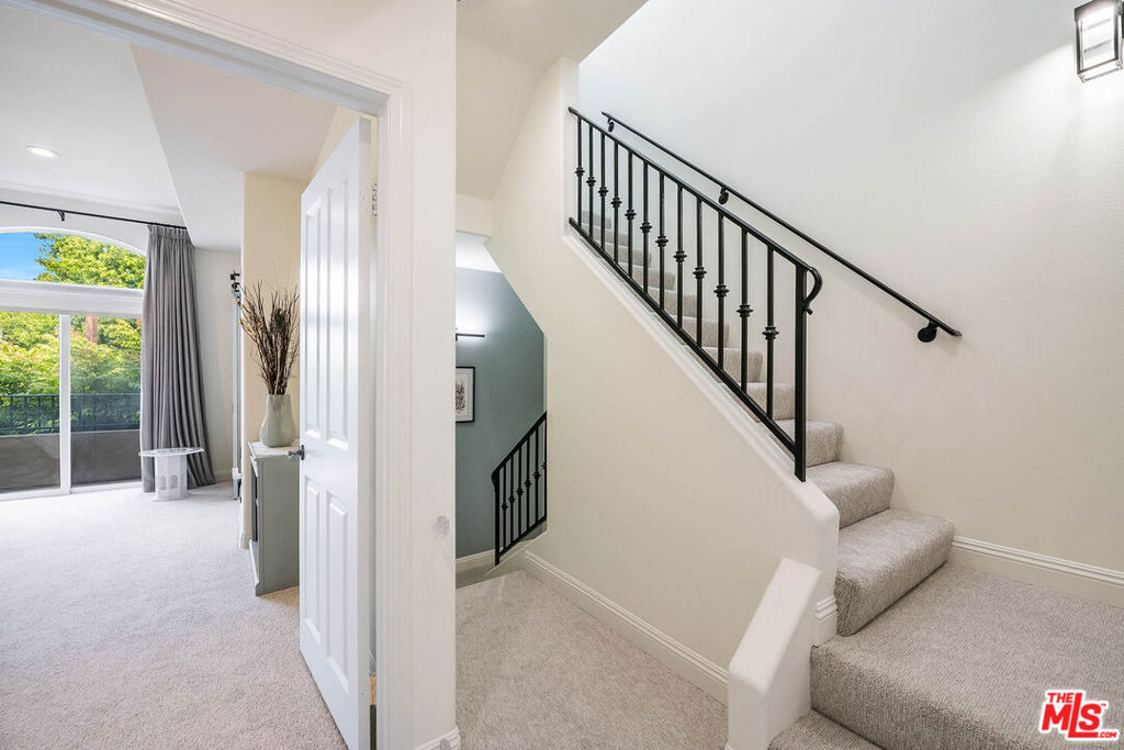 4435 Colfax Avenue 104
