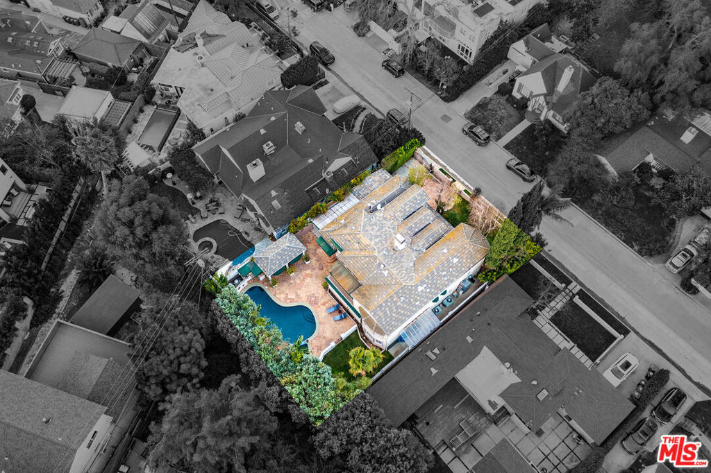 4063 Benedict Canyon Drive