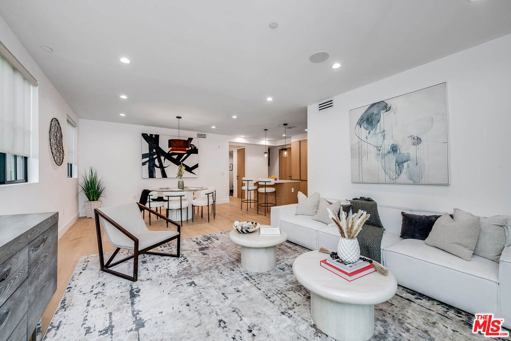 10352 Riverside Drive 103A