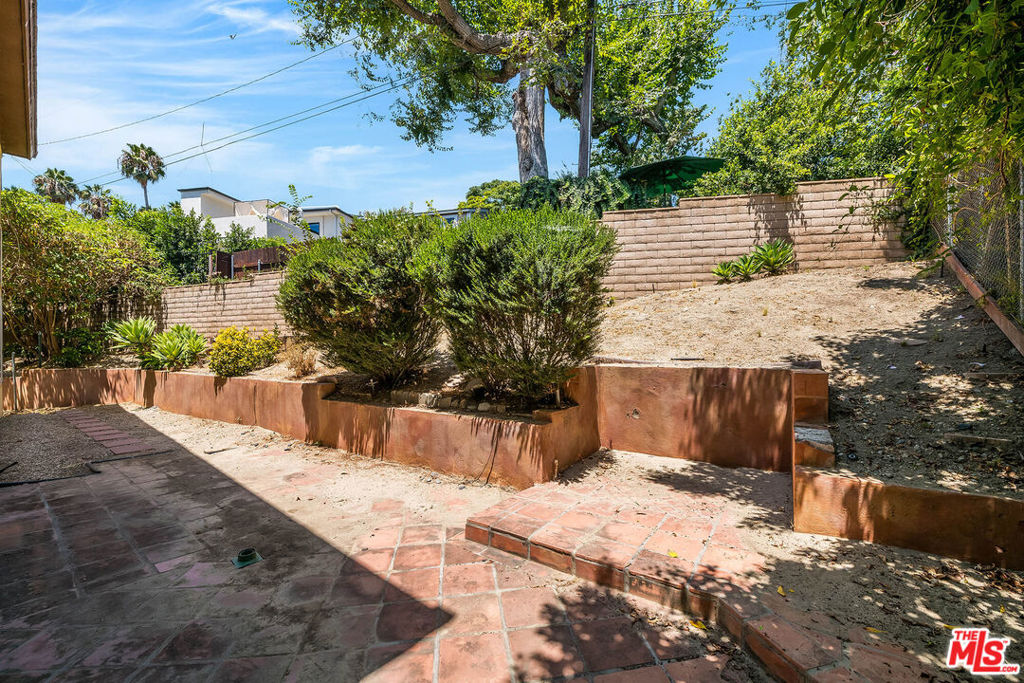 10645 Chiquita Street