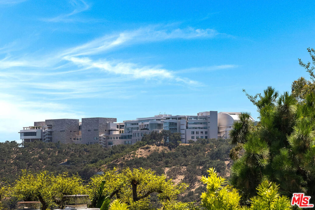 1331 Casiano Road