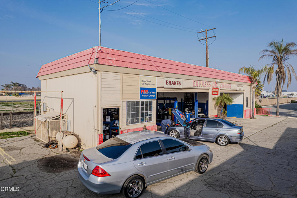 1407 High Street