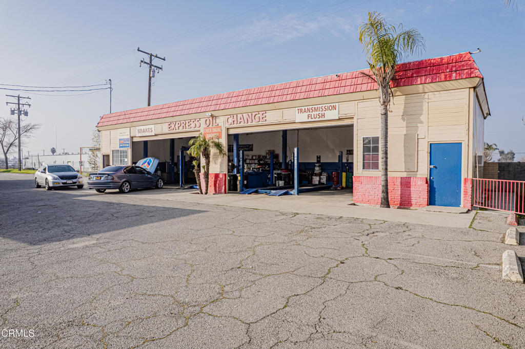 1407 High Street