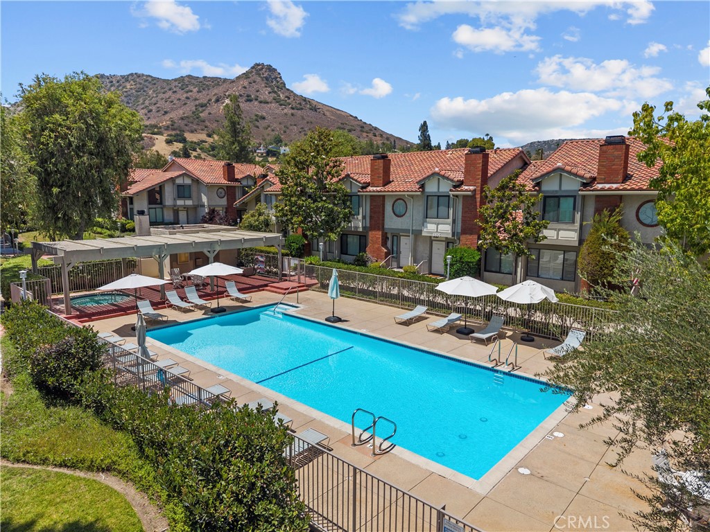 6815 Valley Circle Boulevard 79