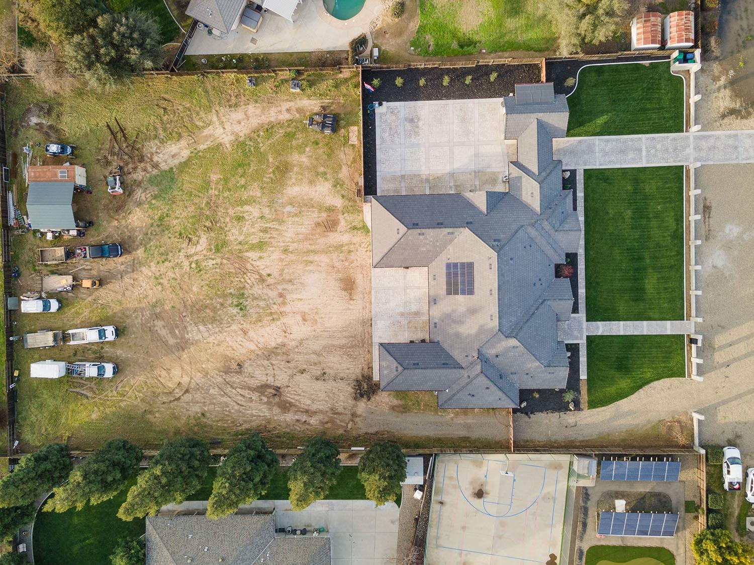 2133 N Quinley Avenue