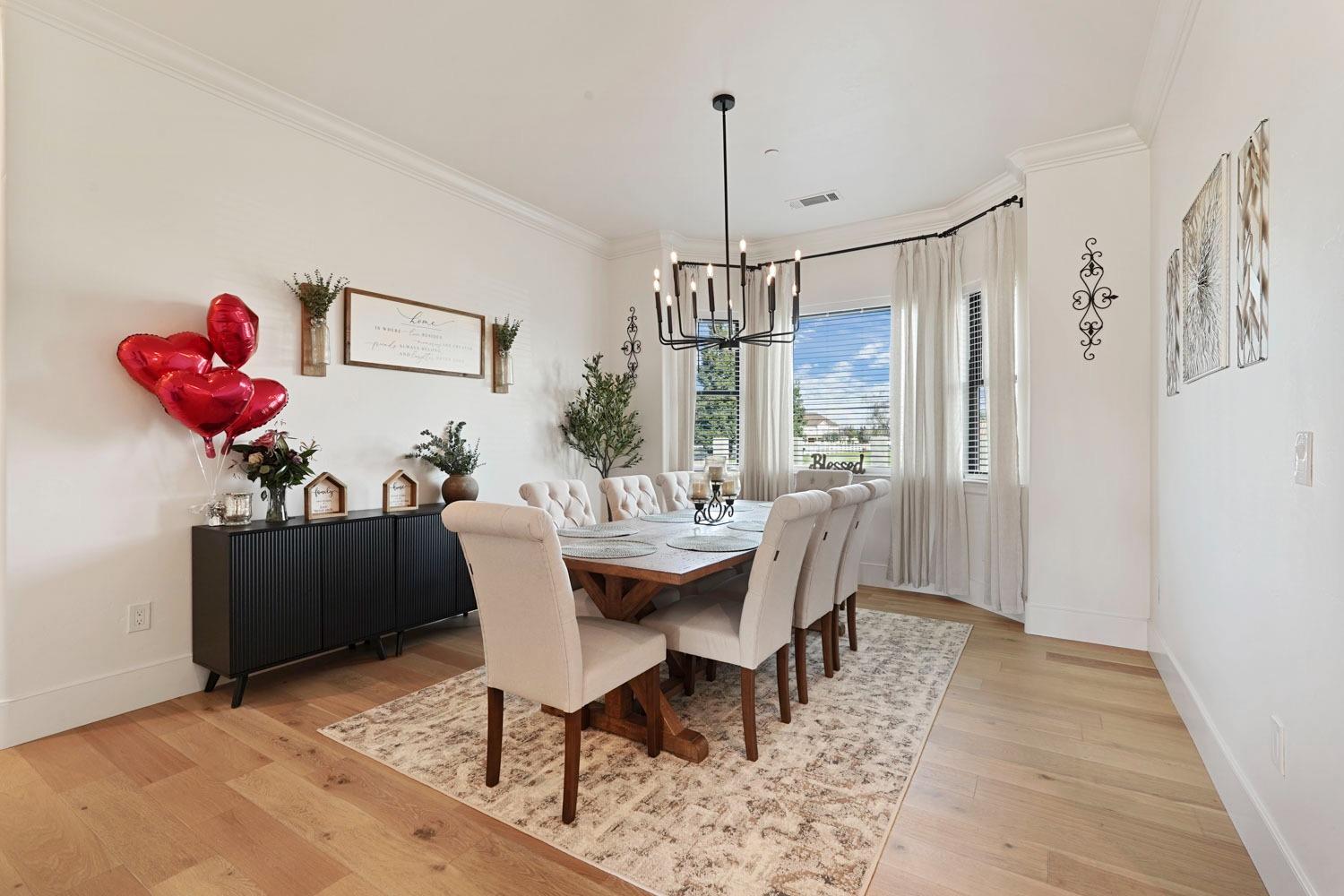 2133 N Quinley Avenue