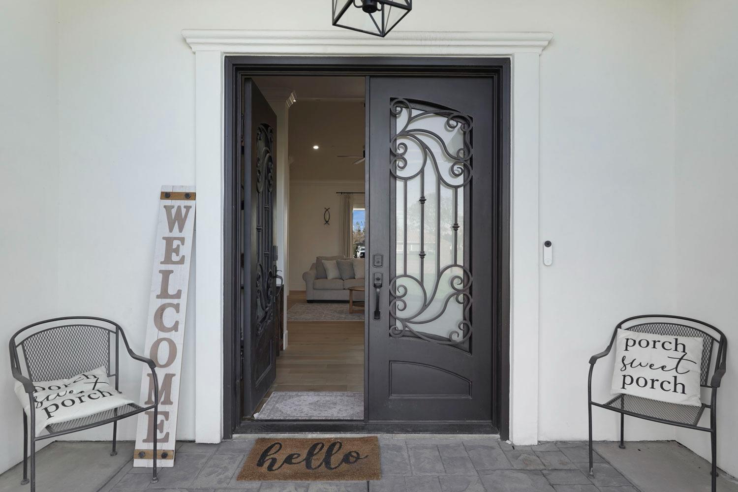 2133 N Quinley Avenue