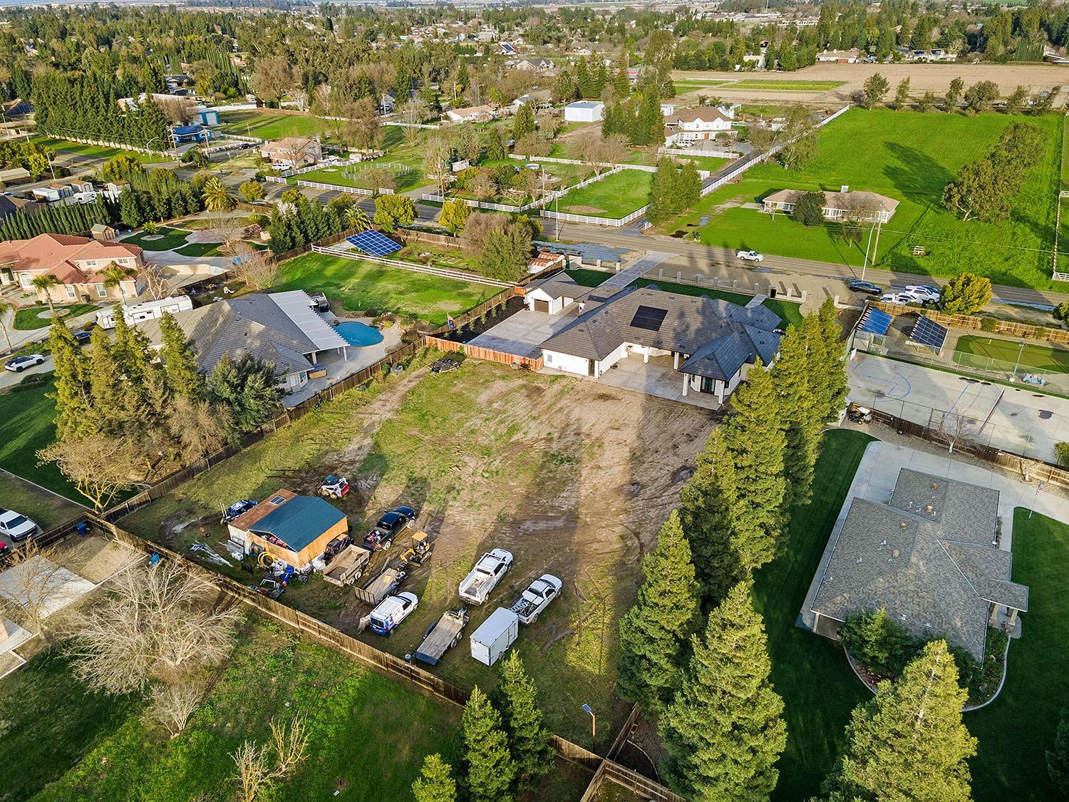 2133 N Quinley Avenue