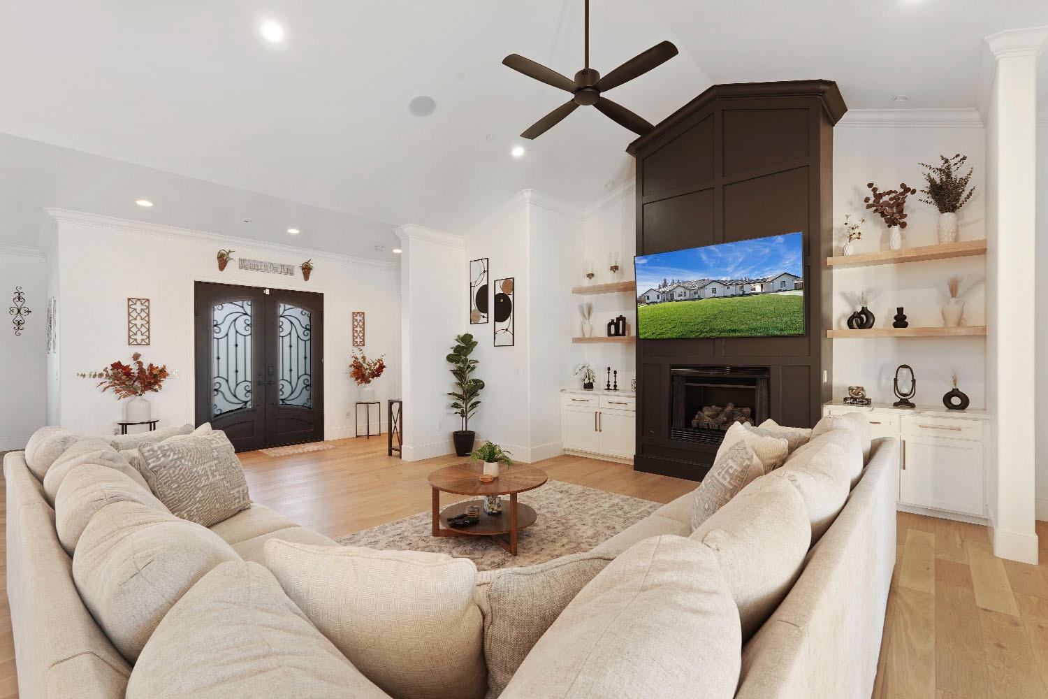 2133 N Quinley Avenue