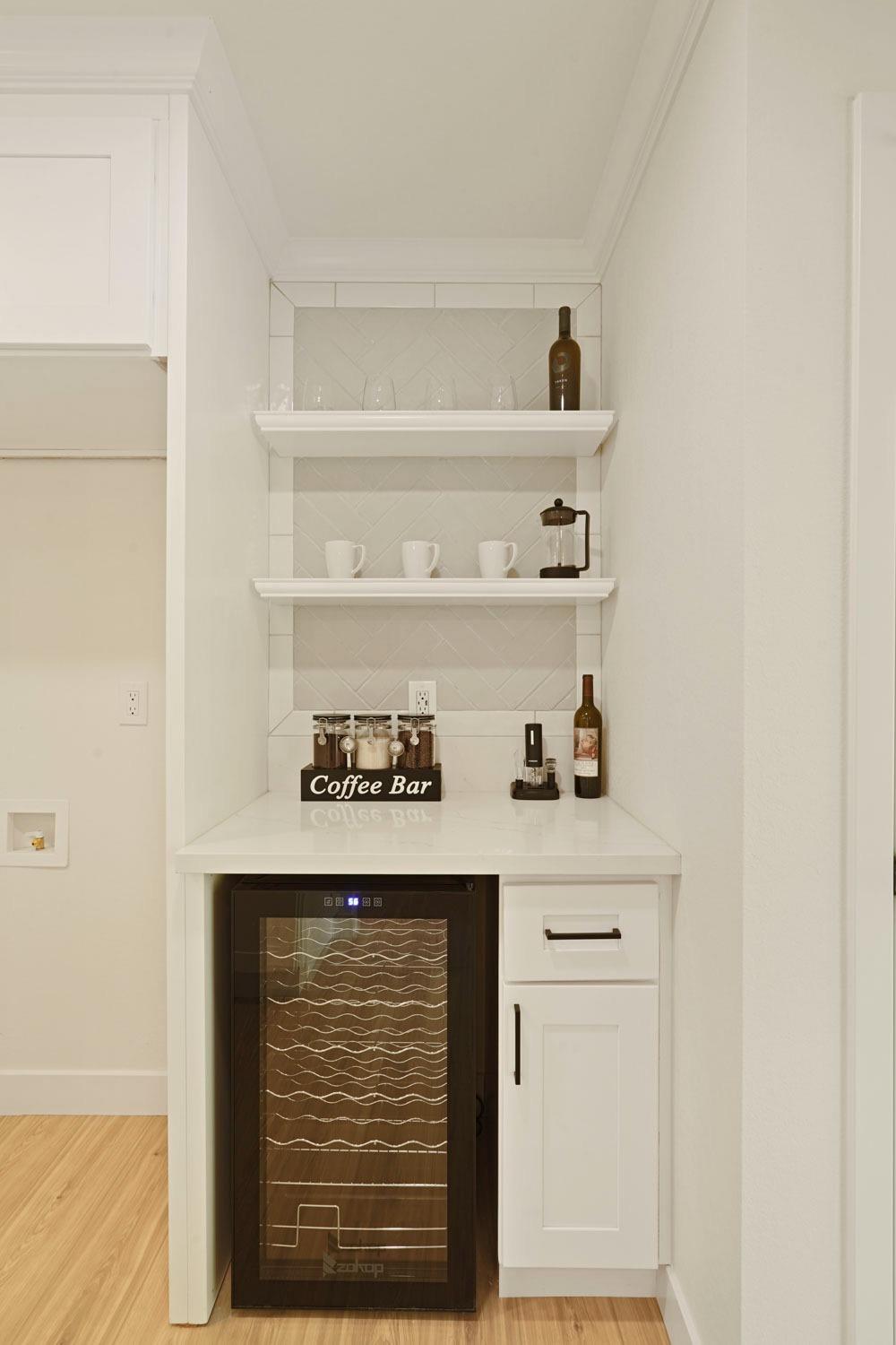 8408 Mediterranean Way