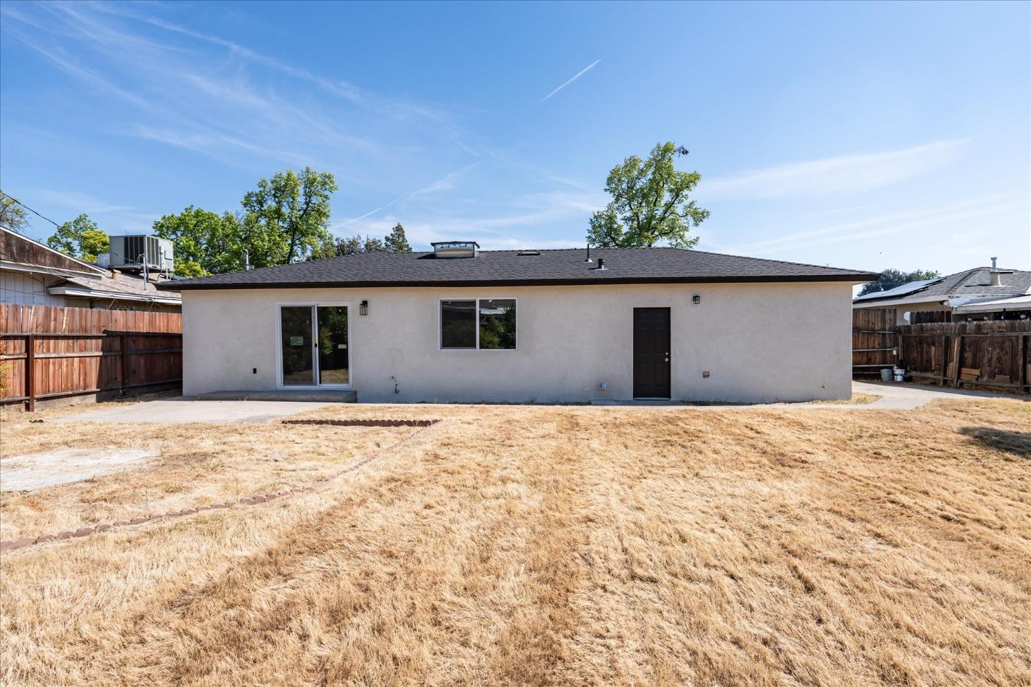 4842 E Floradora Avenue