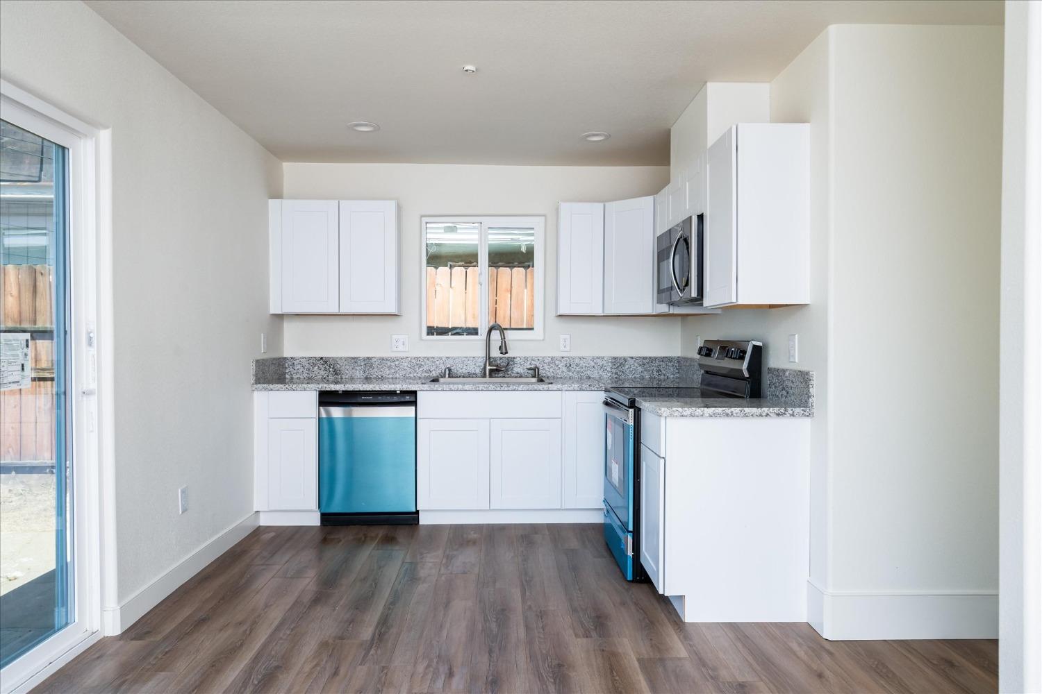 4842 E Floradora Avenue