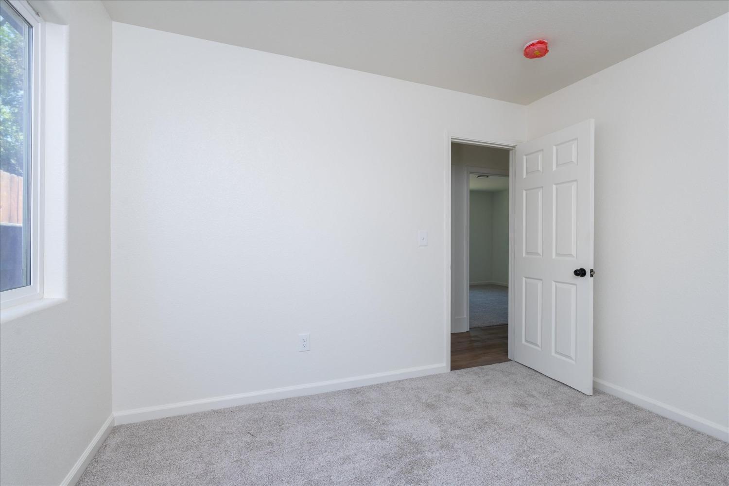 4842 E Floradora Avenue