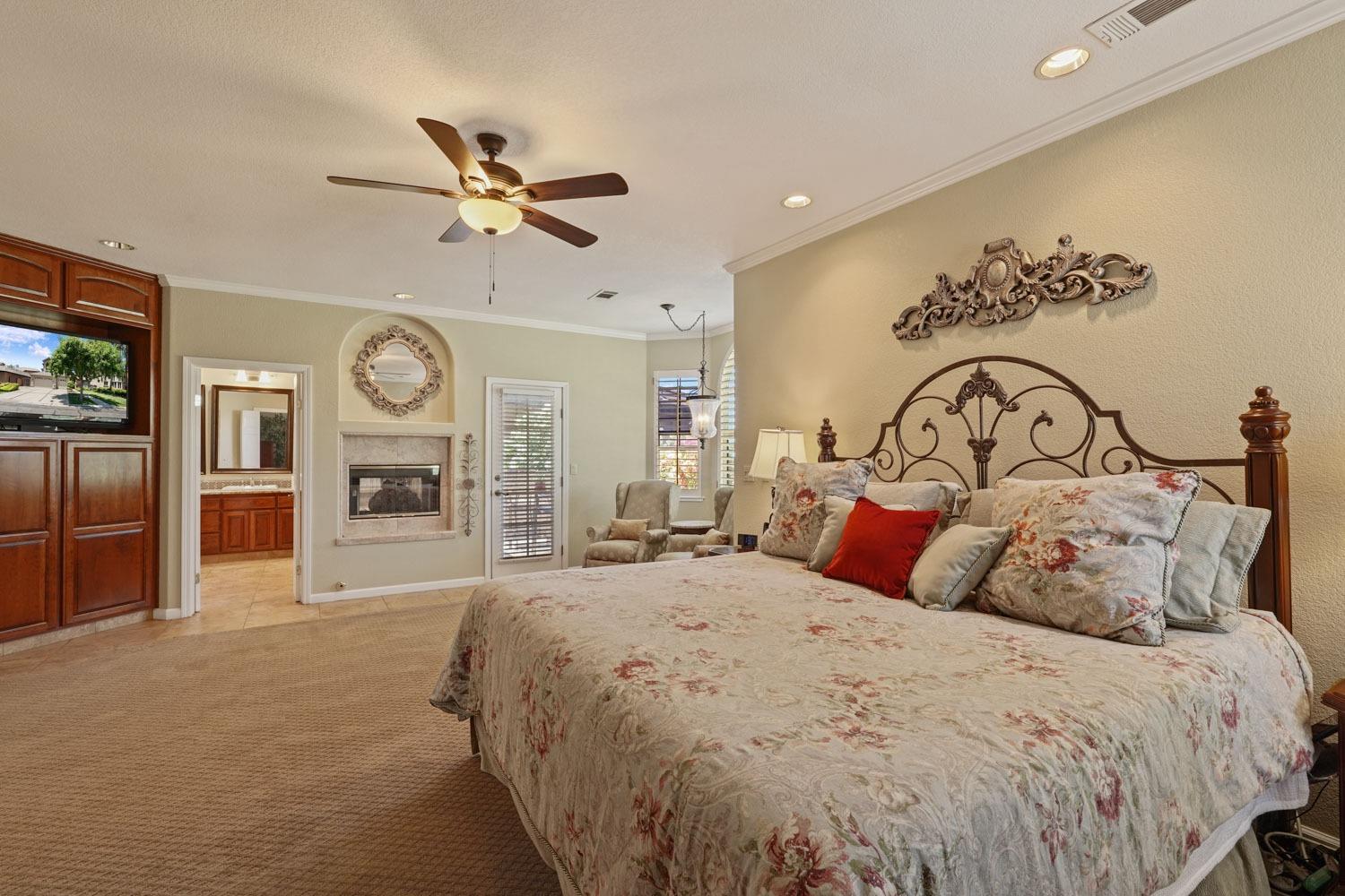 3441 Gleneagles Drive