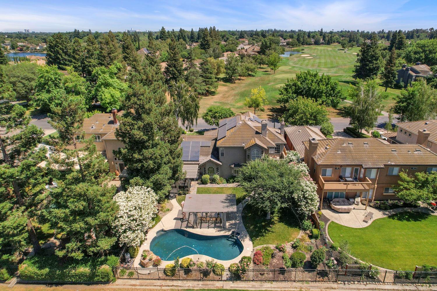 3441 Gleneagles Drive